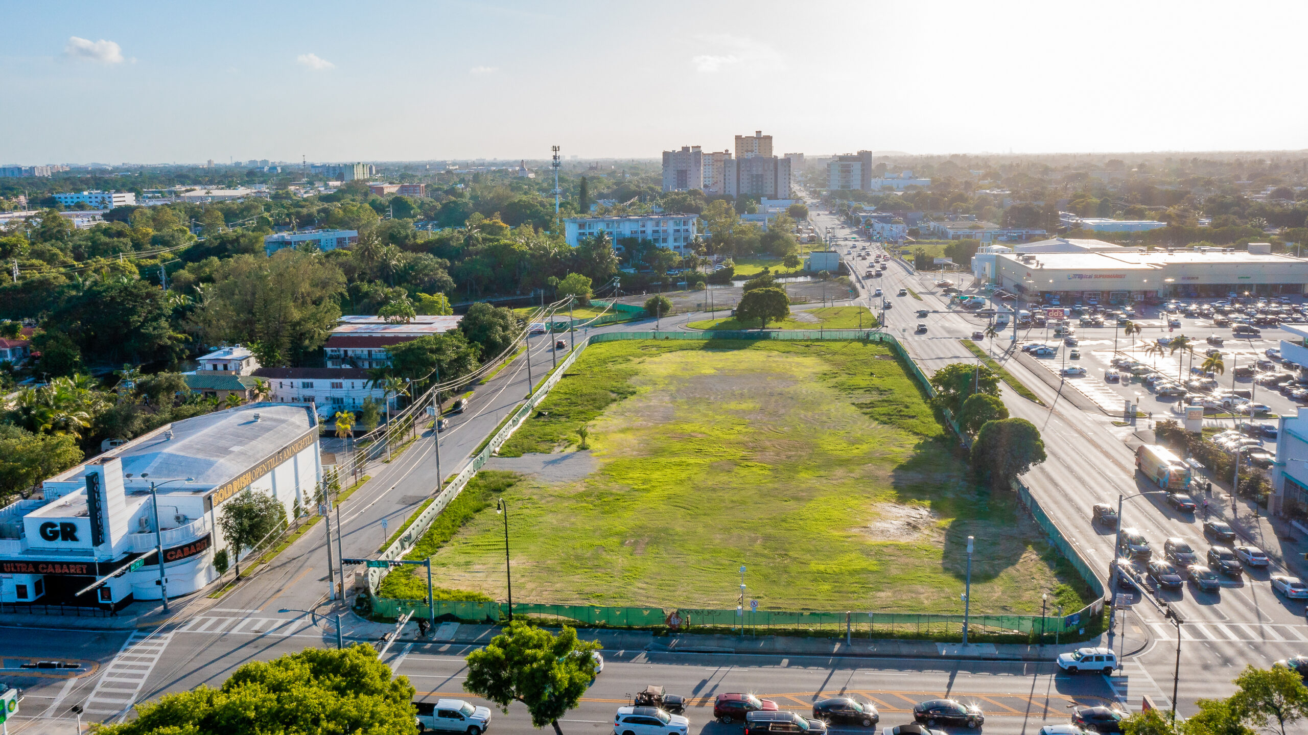 BISCAYNE 79 AND RIVERFRONT